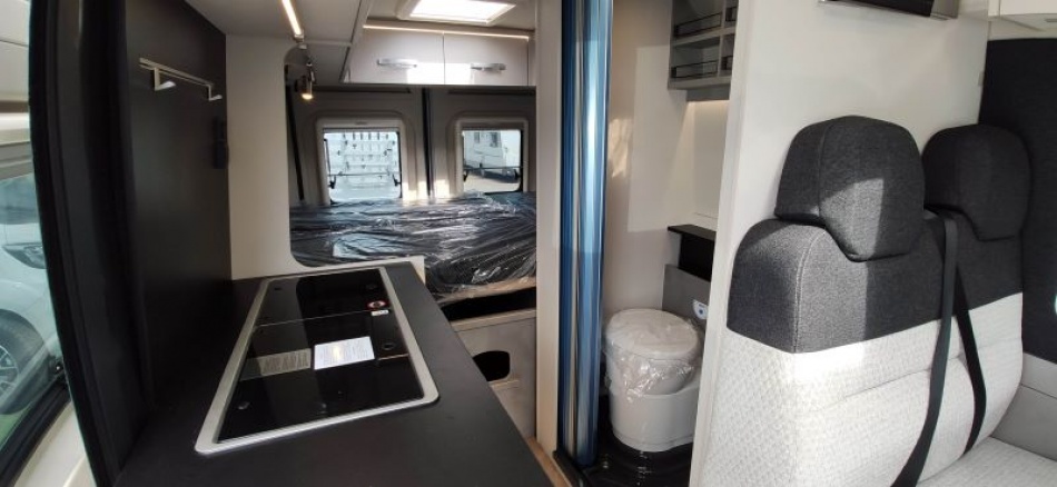 CROSSCAMP CAMPER VAN  FULL 600 