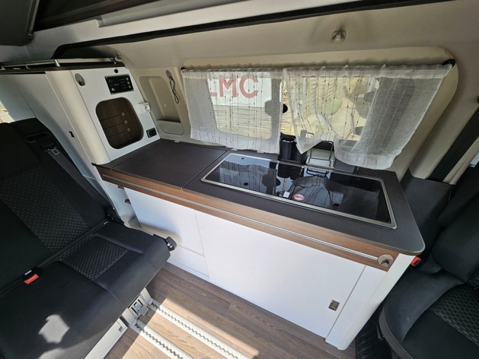 camping car LAIKA KOSMO URBAN F100 modèle 2023