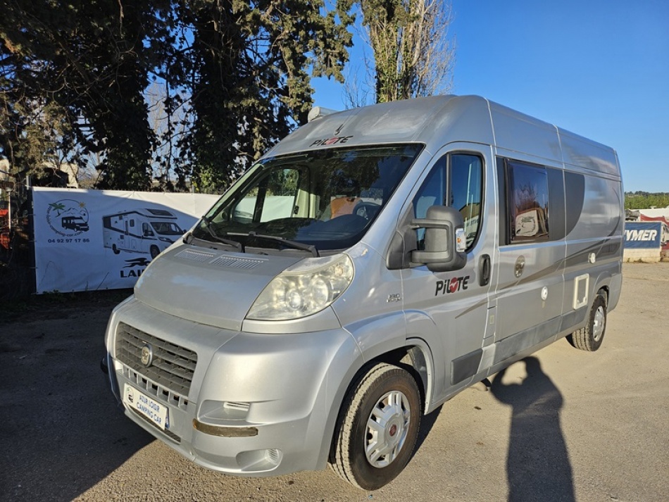 camping car PILOTE FOXY VAN F600 modèle 2013