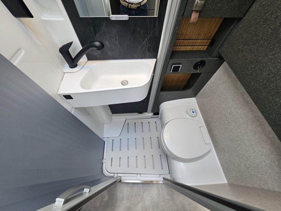 HYMERMOBIL ML-T 570 CROSSOVER