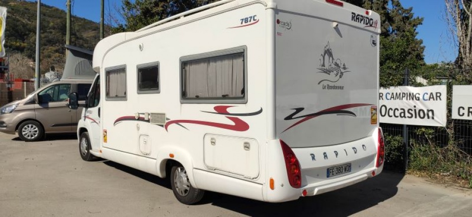 RAPIDO 787 