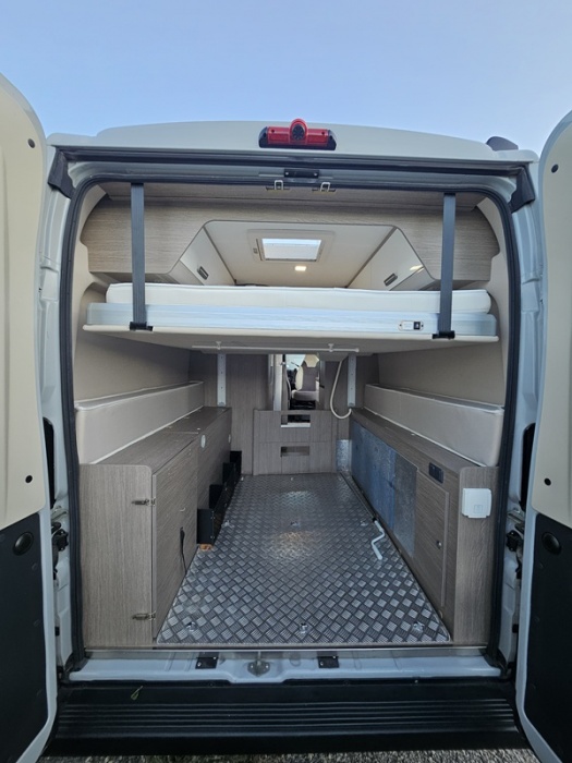 CHALLENGER V210 