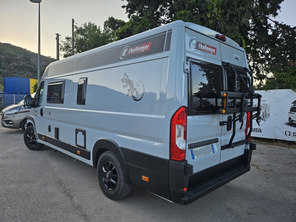 CHALLENGER V210 