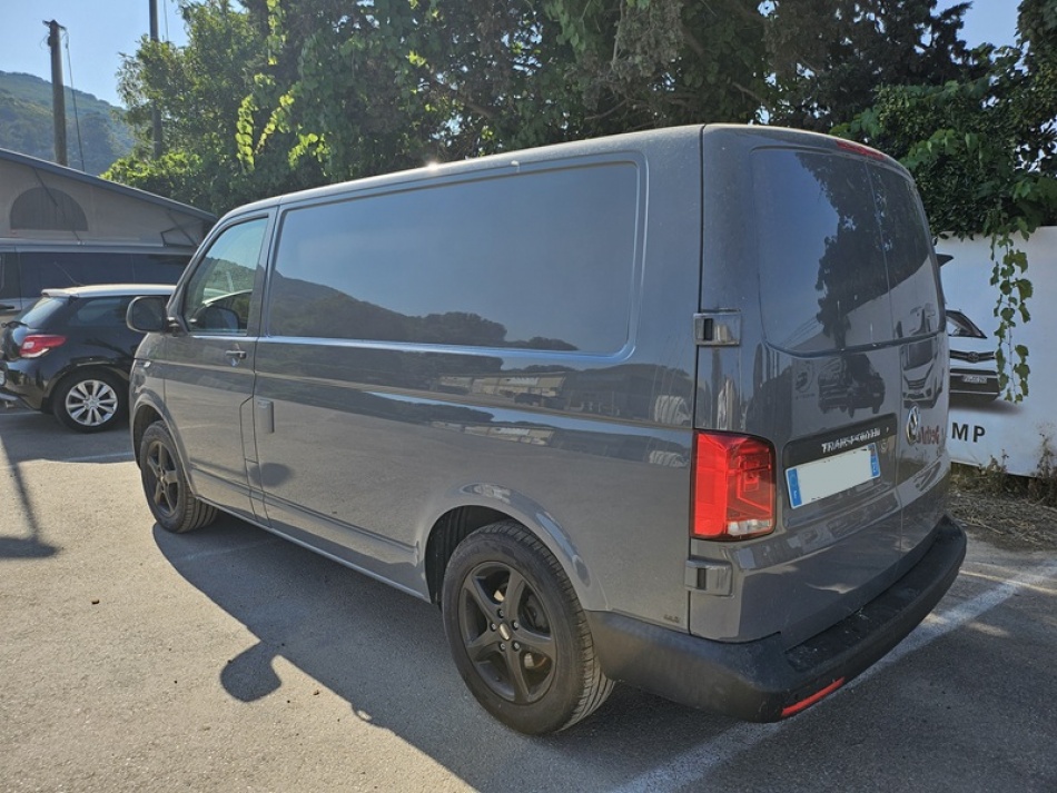 VOLSKWAGEN TRANSPORTER T6