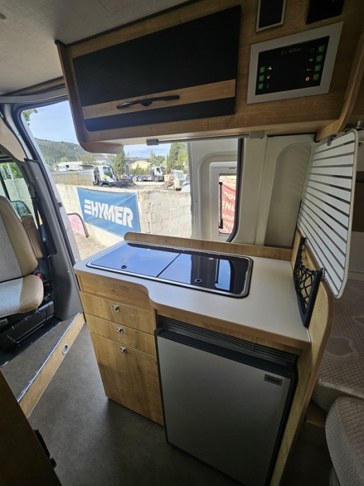 FONT VENDOME MASTER VAN 