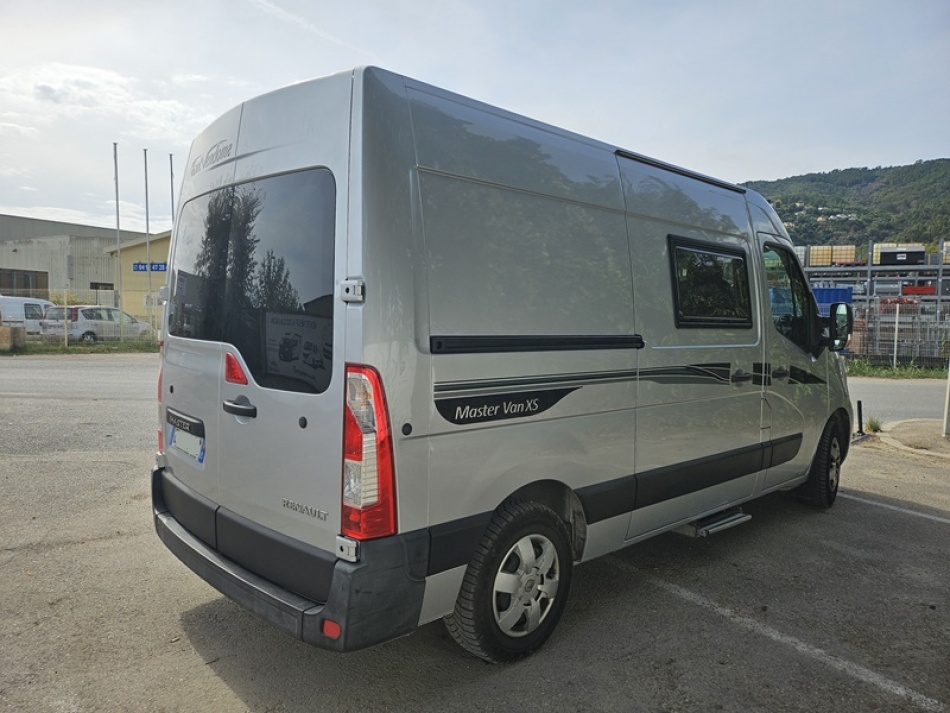 FONT VENDOME MASTER VAN 