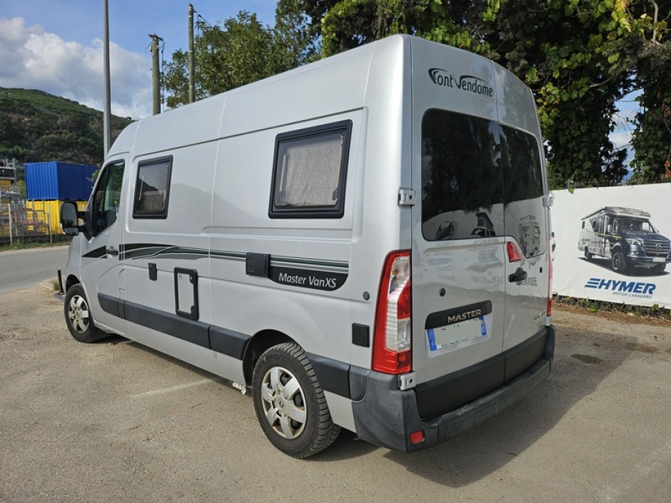 FONT VENDOME MASTER VAN 