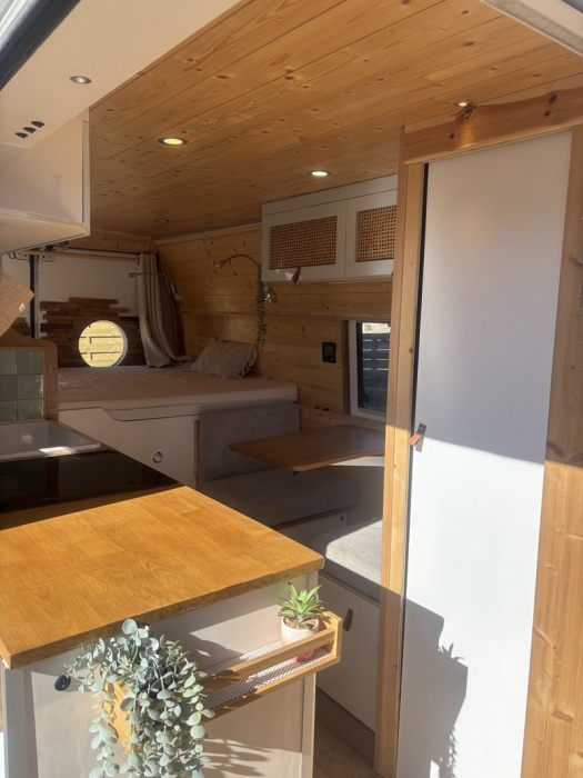 AUTRES URVAN CAMPERVAN 640