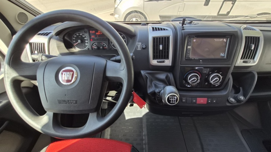 BURSTNER IXEO TIME IT 734