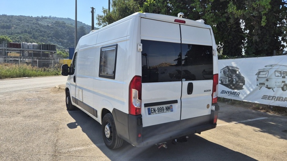 AUTRES PYRENEES VAN 